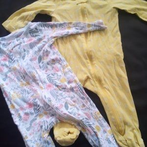 5/$25 Carter's 9M footie pjs